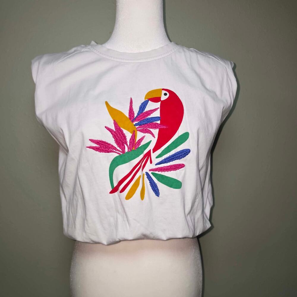 Skies Are Blue Medium White Crop Top Embroidered Parrot Tropical